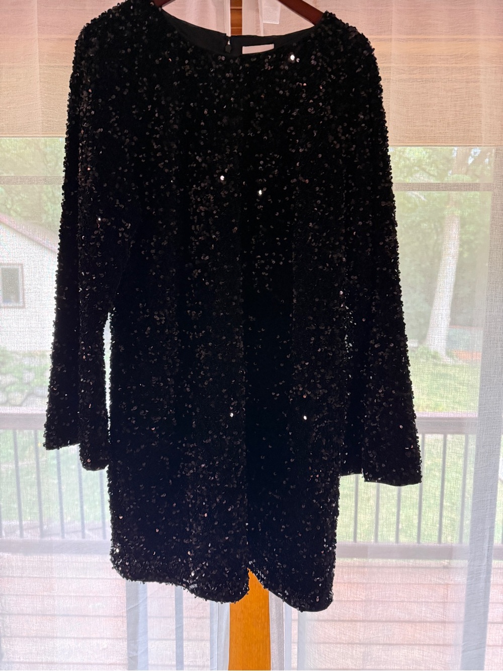 H&M Black Long-Sleeve Sequin Shift Dress